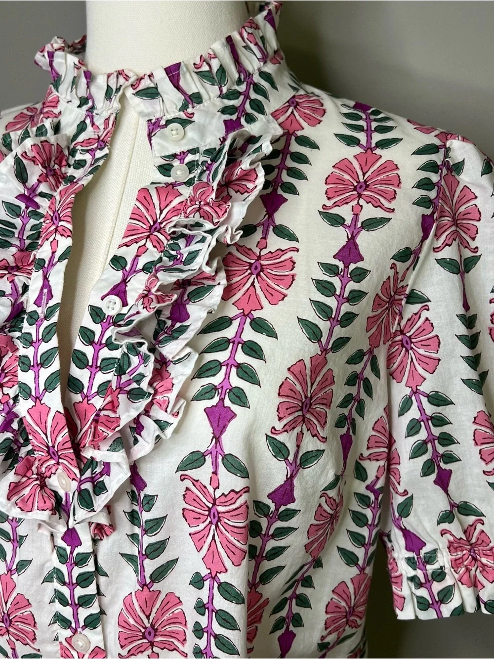 J. Crew 100% Cotton Printed Ruffle Placket Blouse Size S - Picture 2 of 8